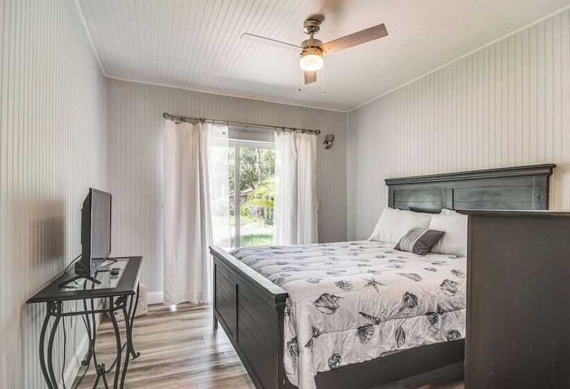 Pet Friendly Largo Duplex W/ Patio!