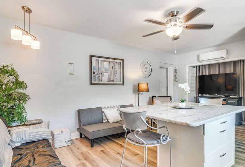 Pet Friendly Largo Duplex W/ Patio!