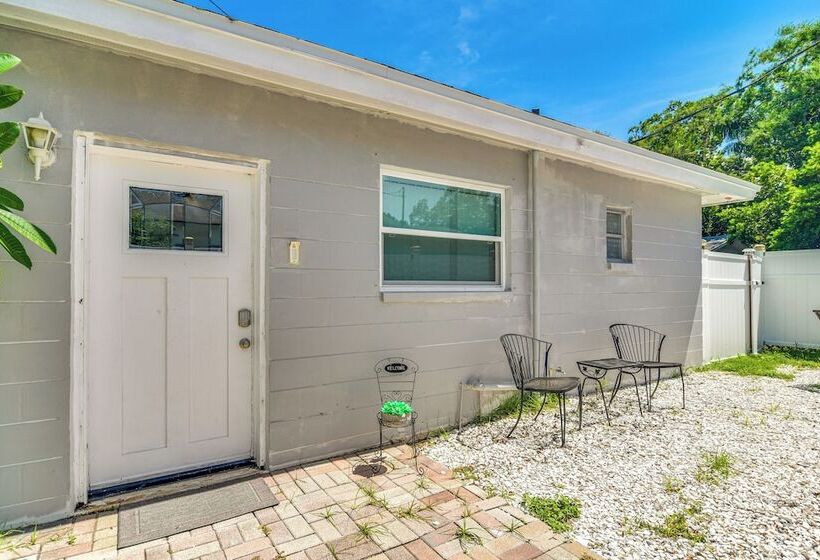 Pet Friendly Largo Duplex W/ Patio!