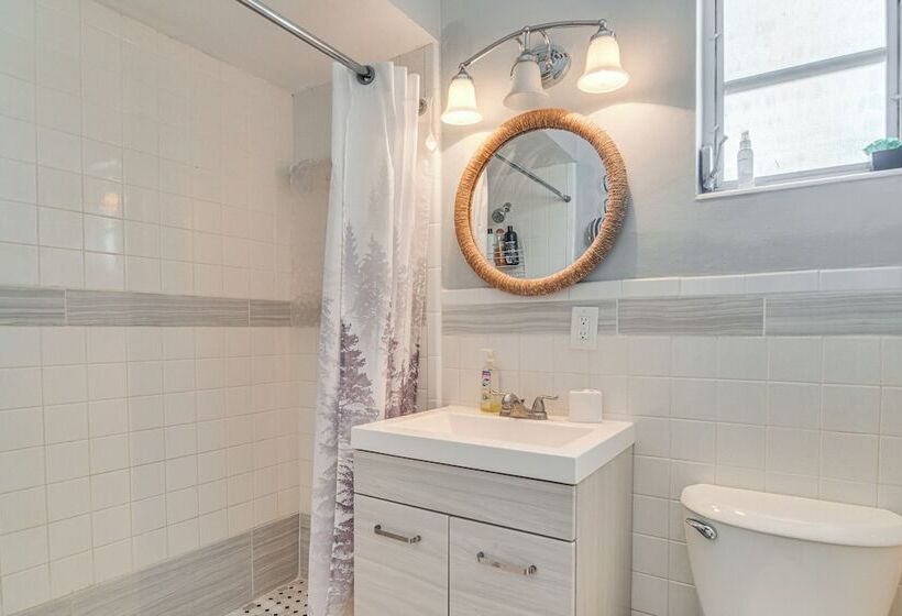 Pet Friendly Largo Duplex W/ Patio!