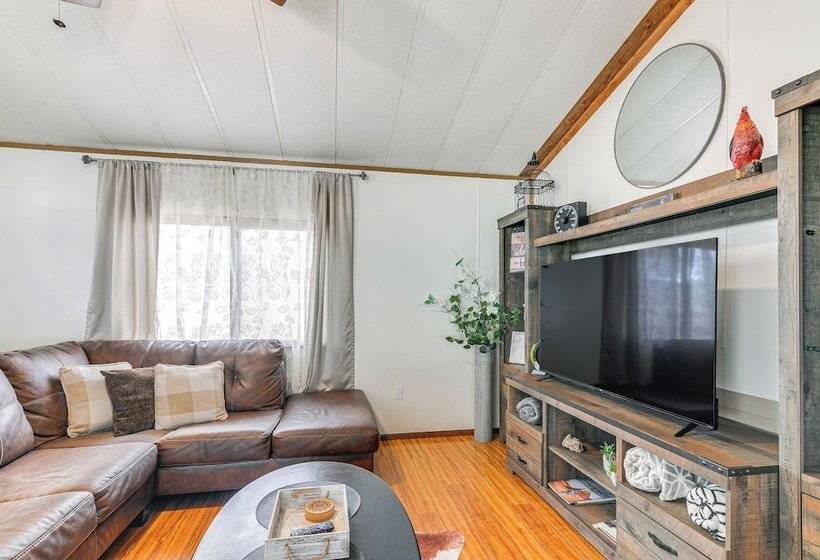 Pet Friendly Page Home ~ 4 Mi To Lake Powell!