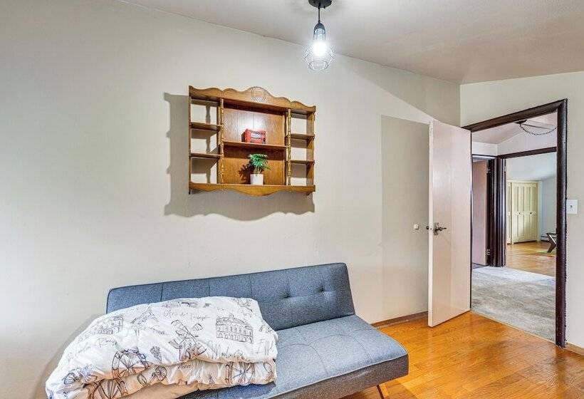 Pet Friendly Rockford Home Near Skiing & Hiking!