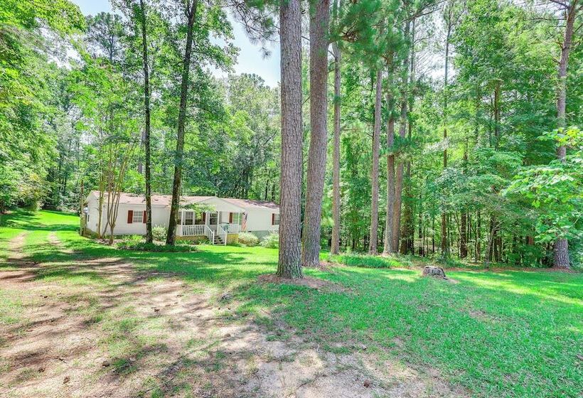 Pet Friendly Sparta Retreat: Boat Dock & Fire Pit!