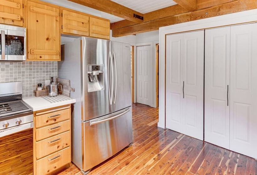 Deck & Pool Access: Pine Mountain Club Cabin!