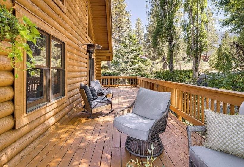 Deck & Pool Access: Pine Mountain Club Cabin!