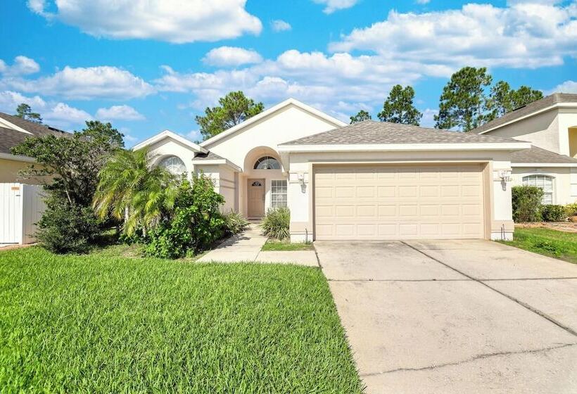 Pool Pleasure At Highlands Reserve