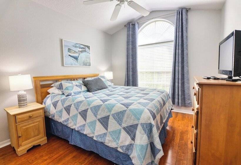 Pool Pleasure At Highlands Reserve