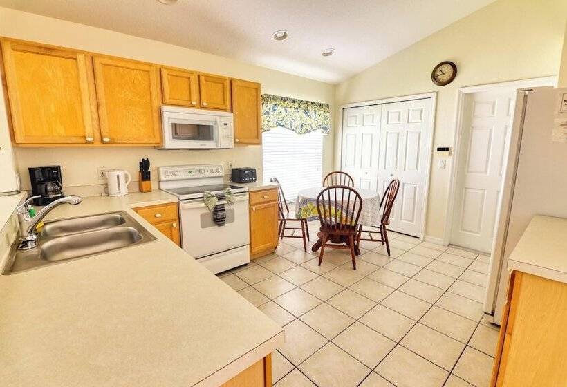 Pool Pleasure At Highlands Reserve