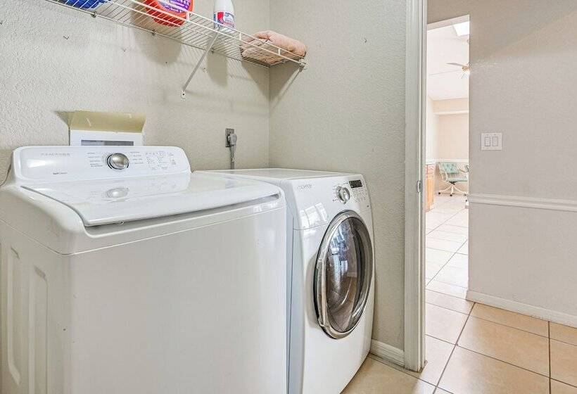 Port Charlotte Home W/ Heated Pool: 3 Mi To Harbor