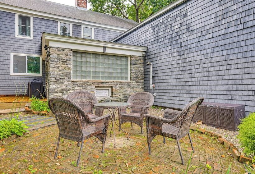Quintessential New England Home W/ Patio & Grill!