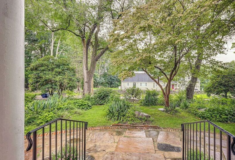 Quintessential New England Home W/ Patio & Grill!