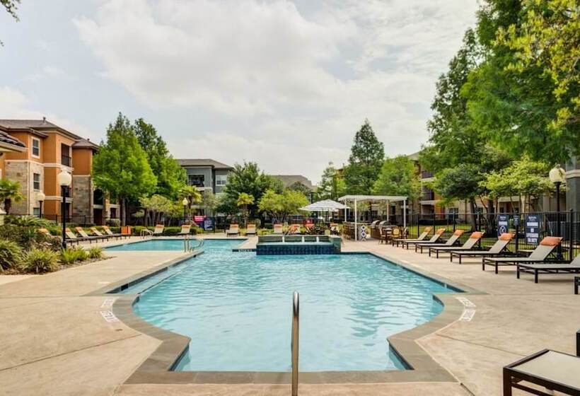 Riverpark Apartments By Barsala