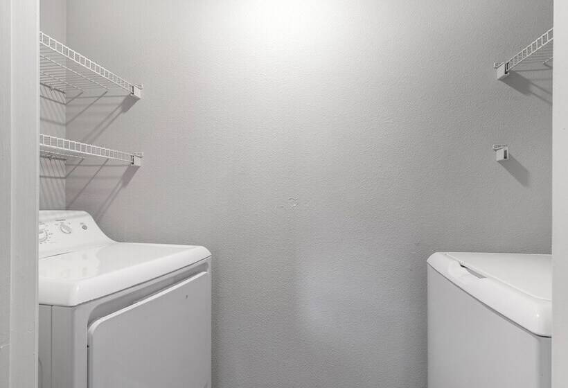 Riverpark Apartments By Barsala