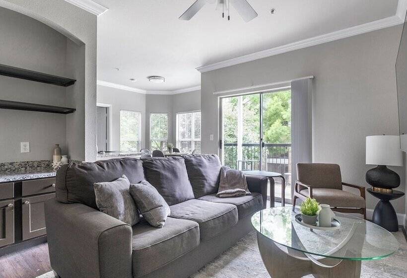 Riverpark Apartments By Barsala