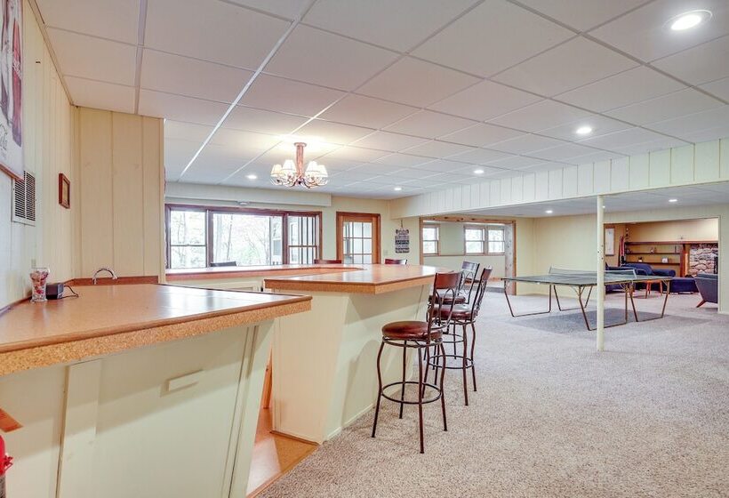 Rhinelander Chain Of Lakes Home W/ River Dock!