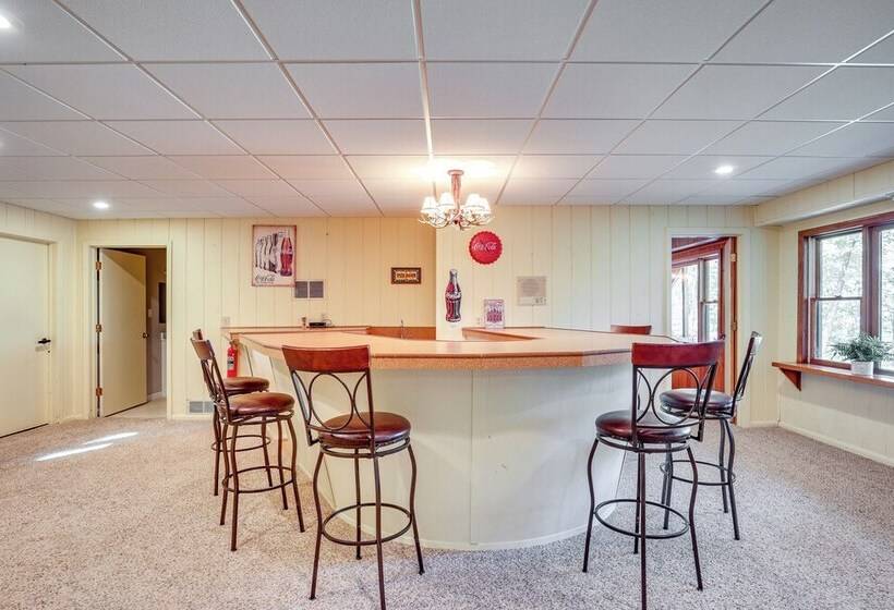 Rhinelander Chain Of Lakes Home W/ River Dock!