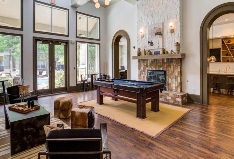 Riverpark Apartments By Barsala