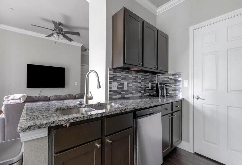 Riverpark Apartments By Barsala