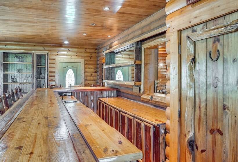 Rustic Retreat In Hickman On 160 Acres W/ Views!