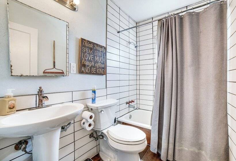 Rustic & Secluded Nevada Home: On Site Dog Park!