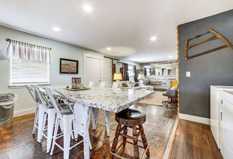 Rustic & Secluded Nevada Home: On Site Dog Park!