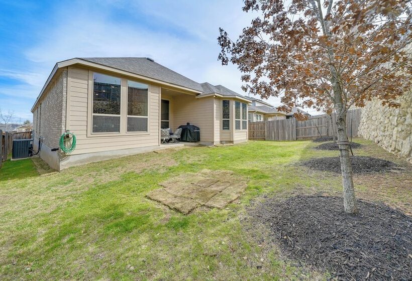 19 Mi To San Antonio River Walk: Home W/ Grill!