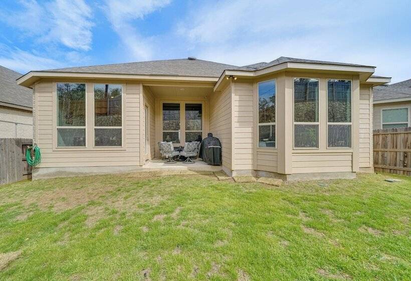 19 Mi To San Antonio River Walk: Home W/ Grill!