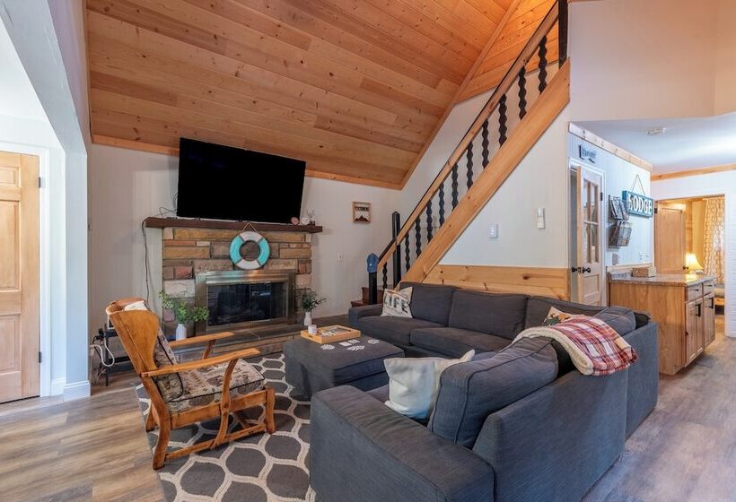 Arcade, Sports Bar, Deck Living, Fire Pit, Near The Lake! Sasa By Avantstay