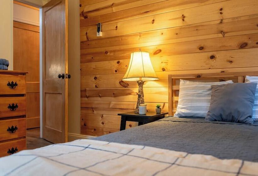 Arcade, Sports Bar, Deck Living, Fire Pit, Near The Lake! Sasa By Avantstay