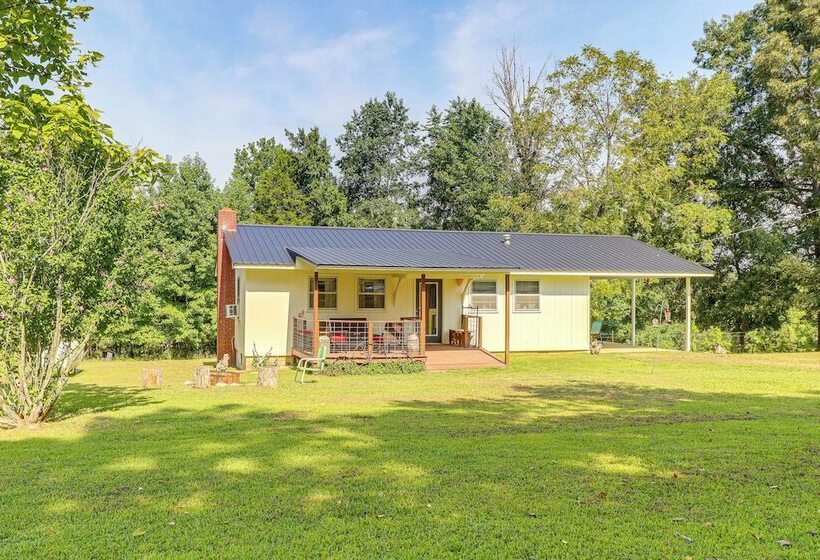 Horses Welcome: Marble Falls Home W/ Grill!