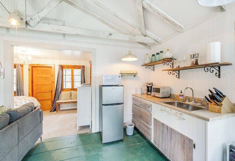 Serene Bass Lake Cabin Near Shopping & Dining!