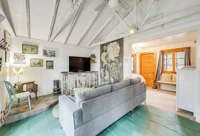 Serene Bass Lake Cabin Near Shopping & Dining!