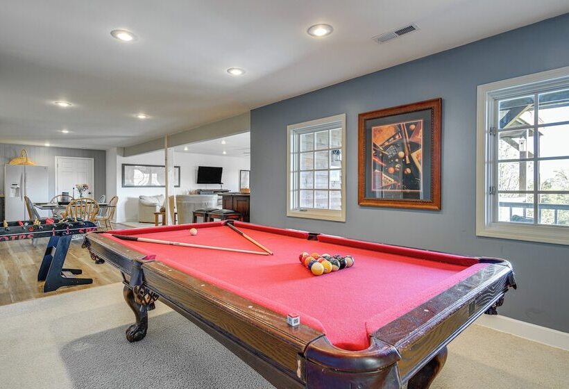 Sevierville Home W/ Mountain & Countryside Views