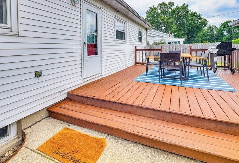 South Bend Home < 2 Mi To Notre Dame Stadium!