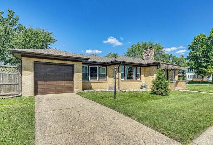 1 Mi To Notre Dame Stadium: Quiet Home W/ Fire Pit