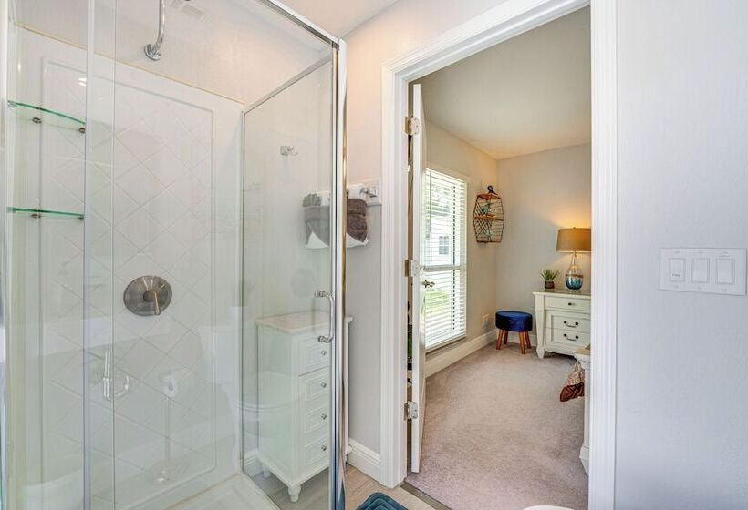 5 Mi To Disney World: Spacious Kissimmee Home!