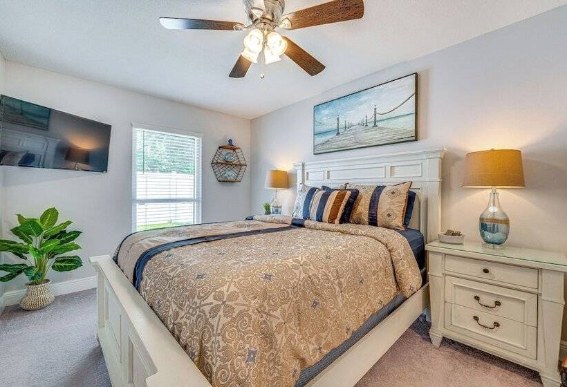 5 Mi To Disney World: Spacious Kissimmee Home!