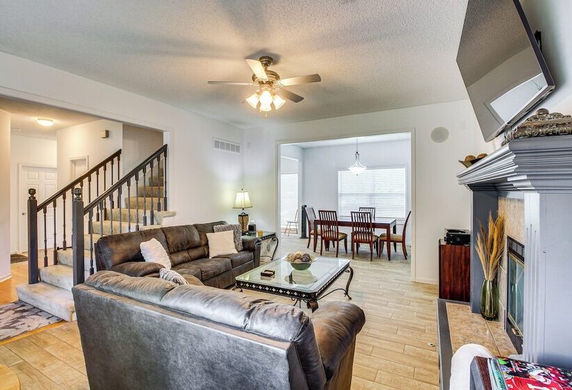 Spacious Olathe Home W/ Fireplace: Near Parks!