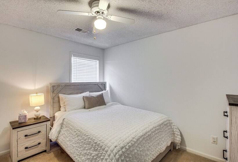 Spacious Olathe Home W/ Fireplace: Near Parks!