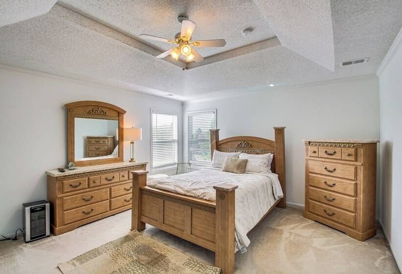 Spacious Olathe Home W/ Fireplace: Near Parks!