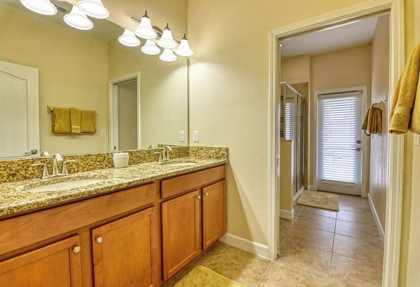 Spectacular Champions Gate Vacation Home