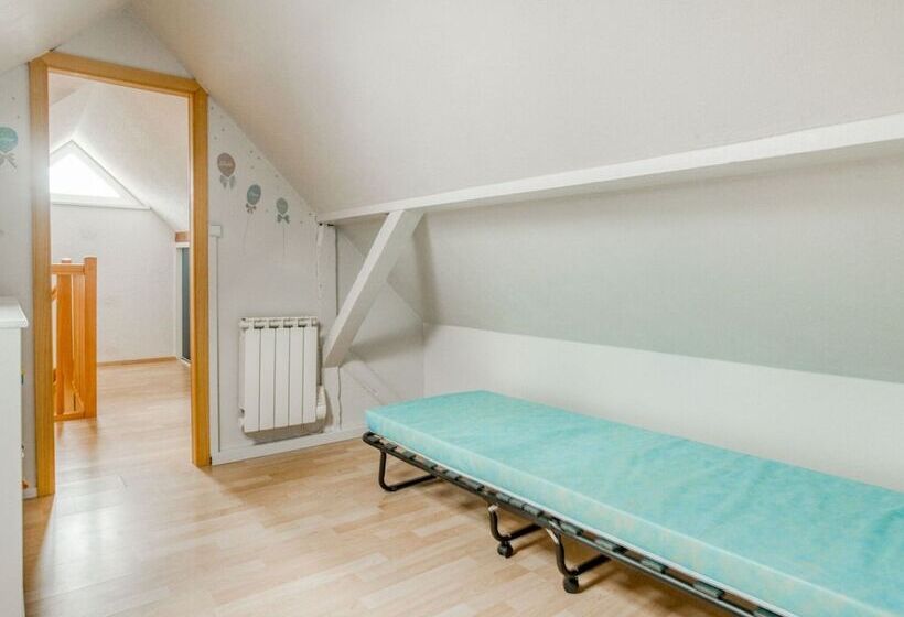 Swanky Cottage In Saasenheim With Balcony