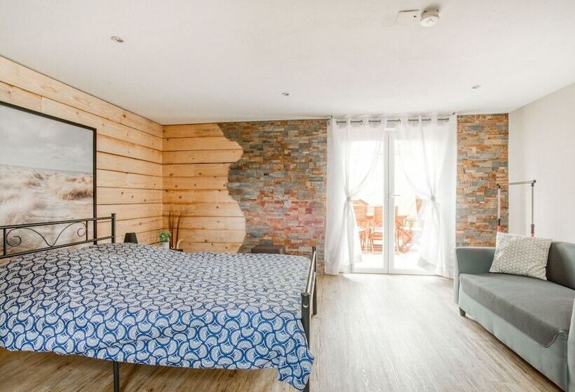 Swanky Cottage In Saasenheim With Balcony