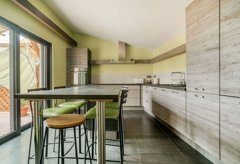 Swanky Cottage In Saasenheim With Balcony