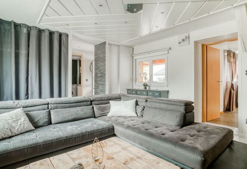 Swanky Cottage In Saasenheim With Balcony