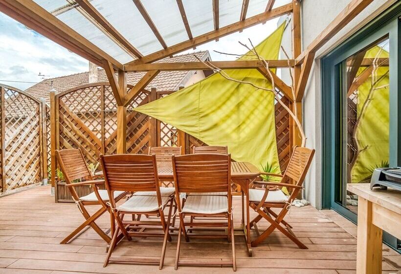 Swanky Cottage In Saasenheim With Balcony