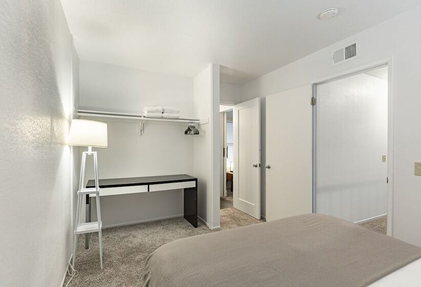 Sweetwater By Avantstay Yard W/ Hottub & Firepit