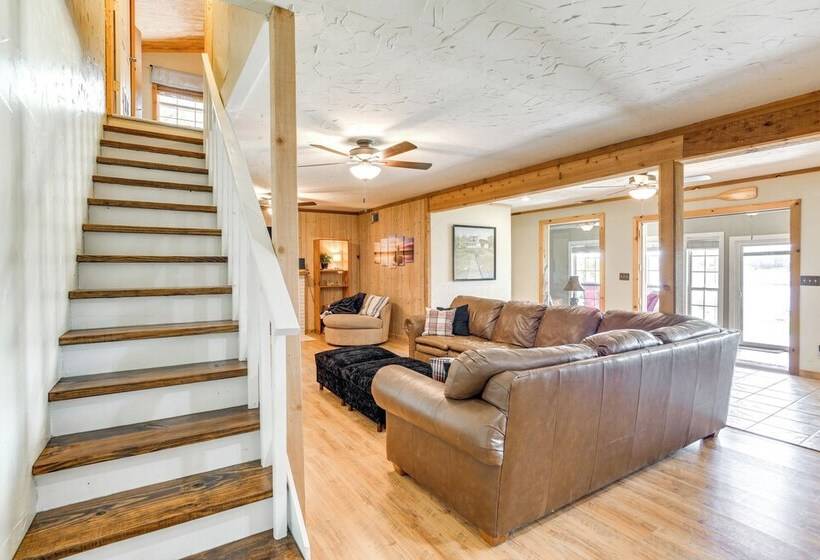 Sweetwater Lake House W/ Covered Patio!