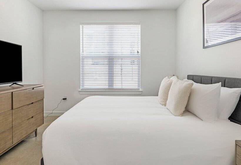 The Artesian At Bee Cave Apartments By Barsala