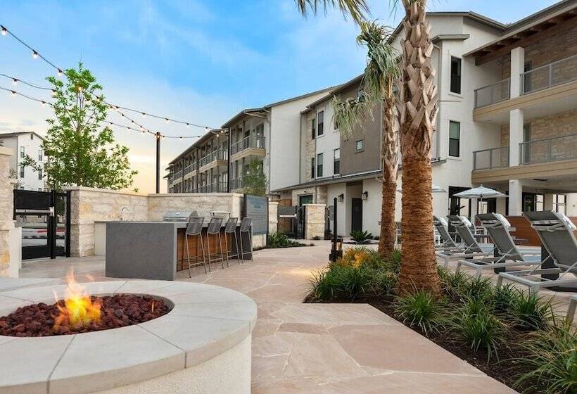 The Artesian At Bee Cave Apartments By Barsala